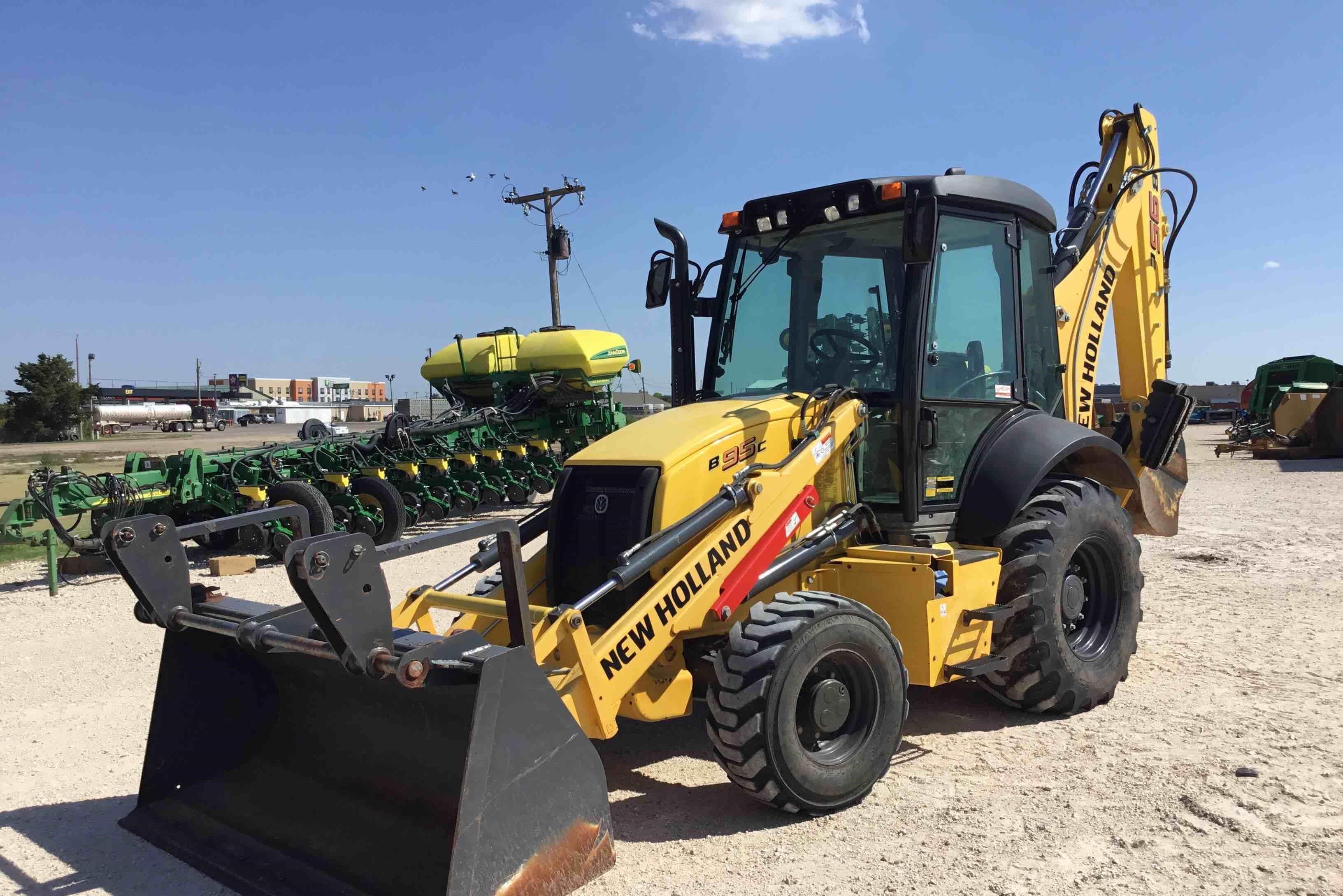 2020 New Holland B95C